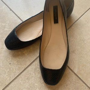ANN TAYLOR BLACK TEXTURED LEATHER BALLET FLATS - SZ 8M